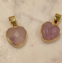 Load image into Gallery viewer, AMETHYST HEART, CRYSTAL JEWELRY CUBE, GOLD COATING, 1,2cm
