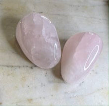 Load image into Gallery viewer, POCKET STONES Rose Quartz - The Stone of Love
